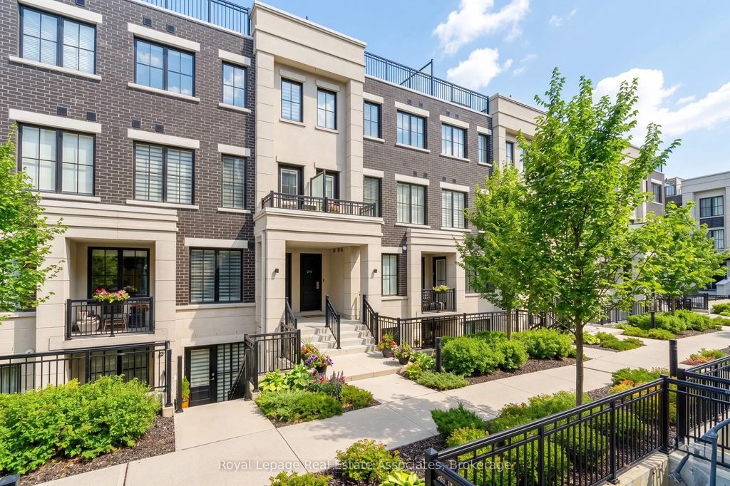 657 Cricklewood Drive 511, Mississauga