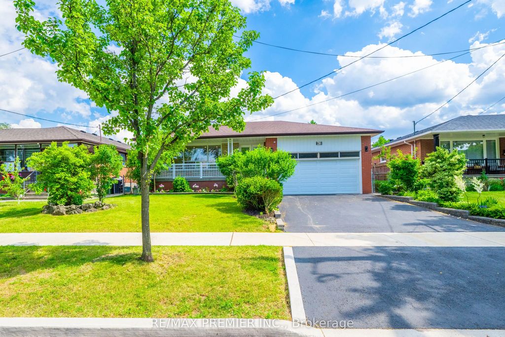 62 Keegan Crescent, Toronto W05