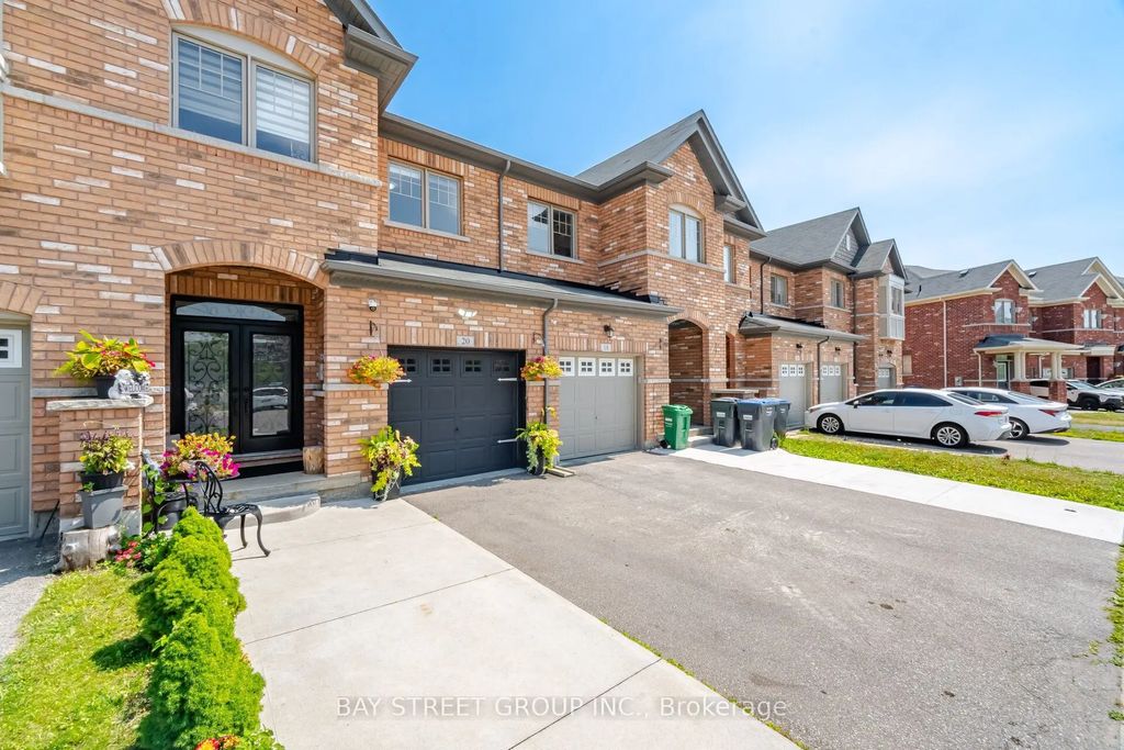 20 Davenfield Circle, Brampton