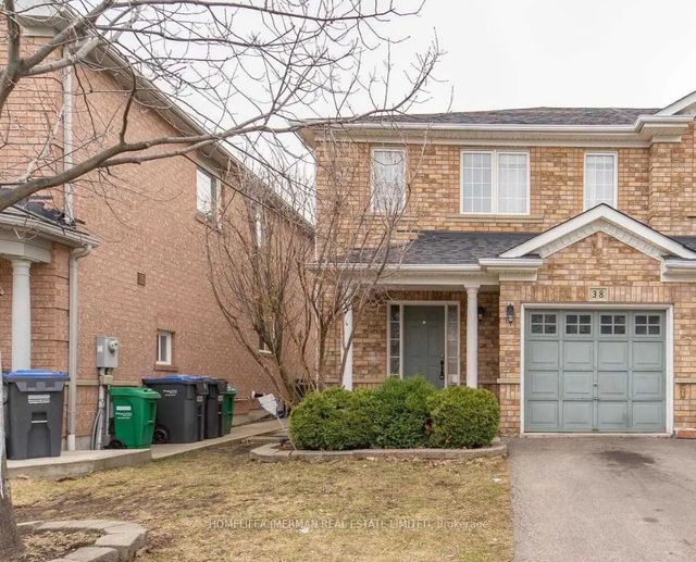38 Trumpet Valley Boulevard, Brampton
