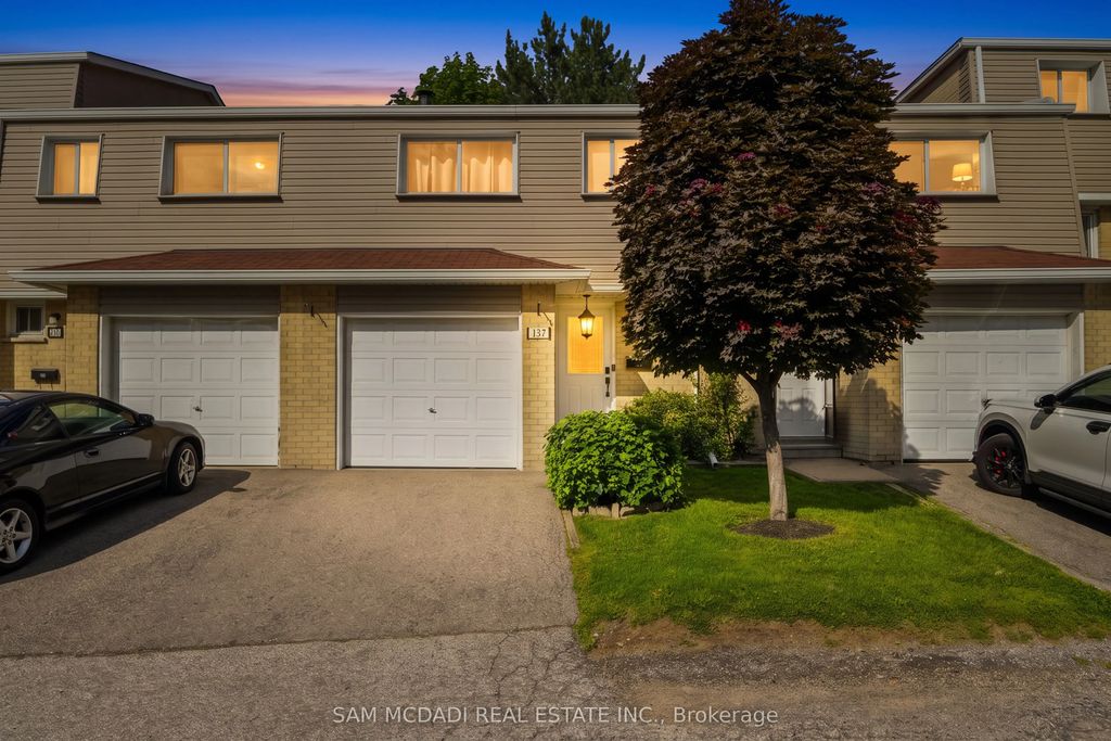 400 Mississauga Valley Boulevard 157, Mississauga