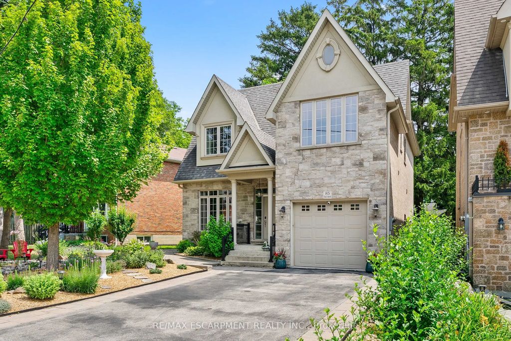 85 Park Street W, Mississauga