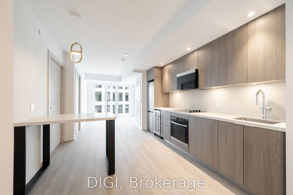 485 Perth Avenue E725, Toronto W03