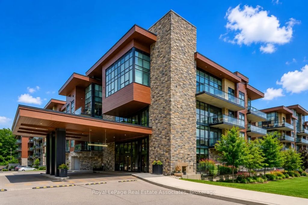 1575 Lakeshore Road W Gr26, Mississauga