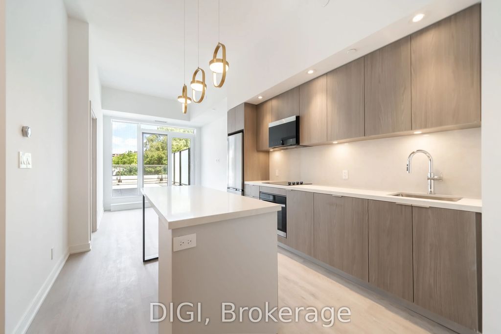 485 Perth Avenue W426, Toronto W03