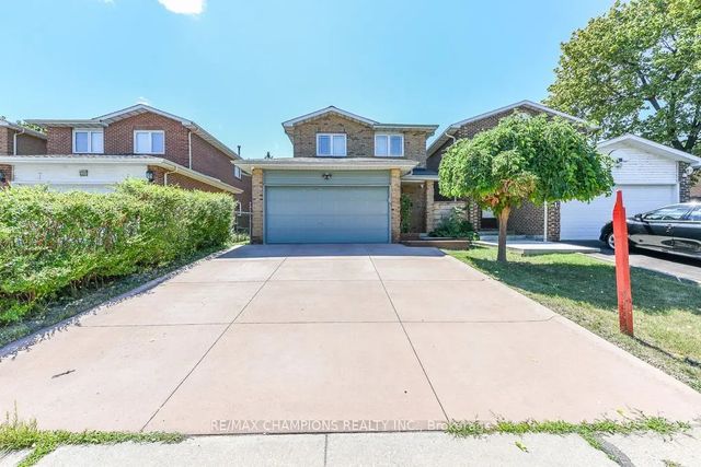163 Simmons Boulevard, Brampton