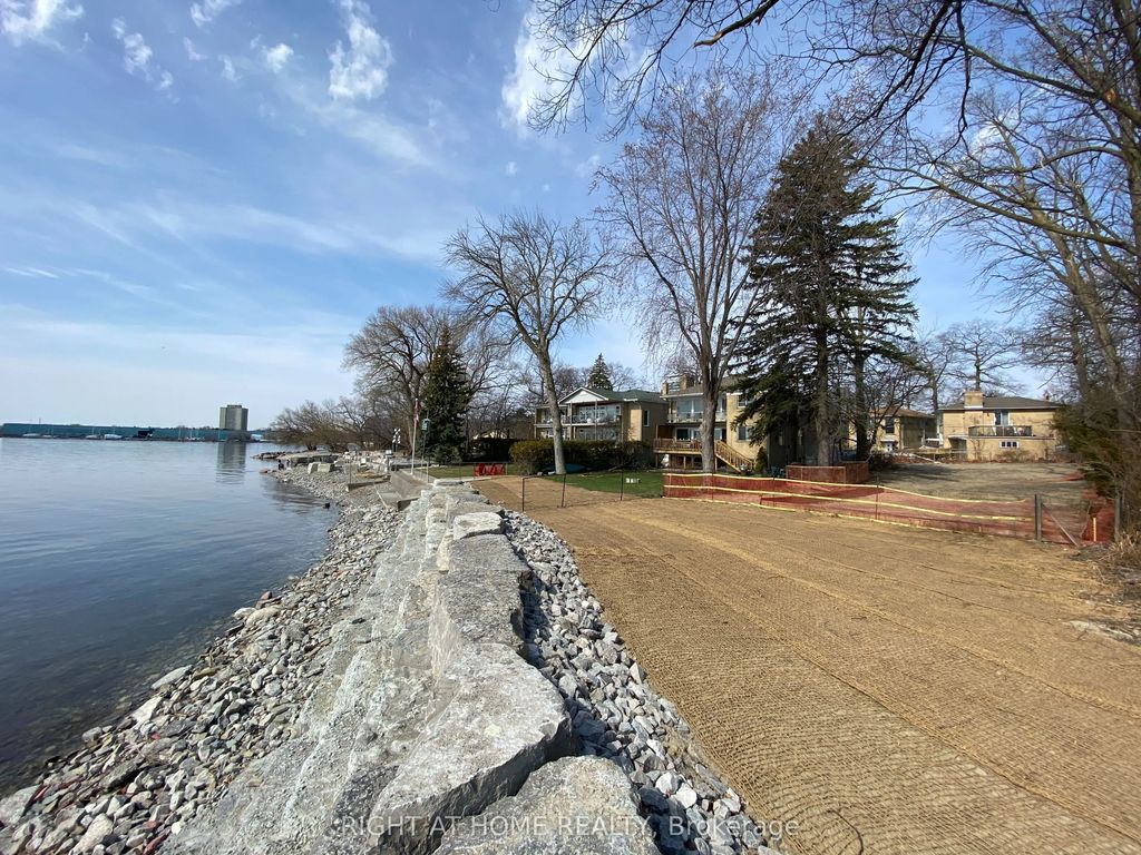9 Carlis Place, Mississauga