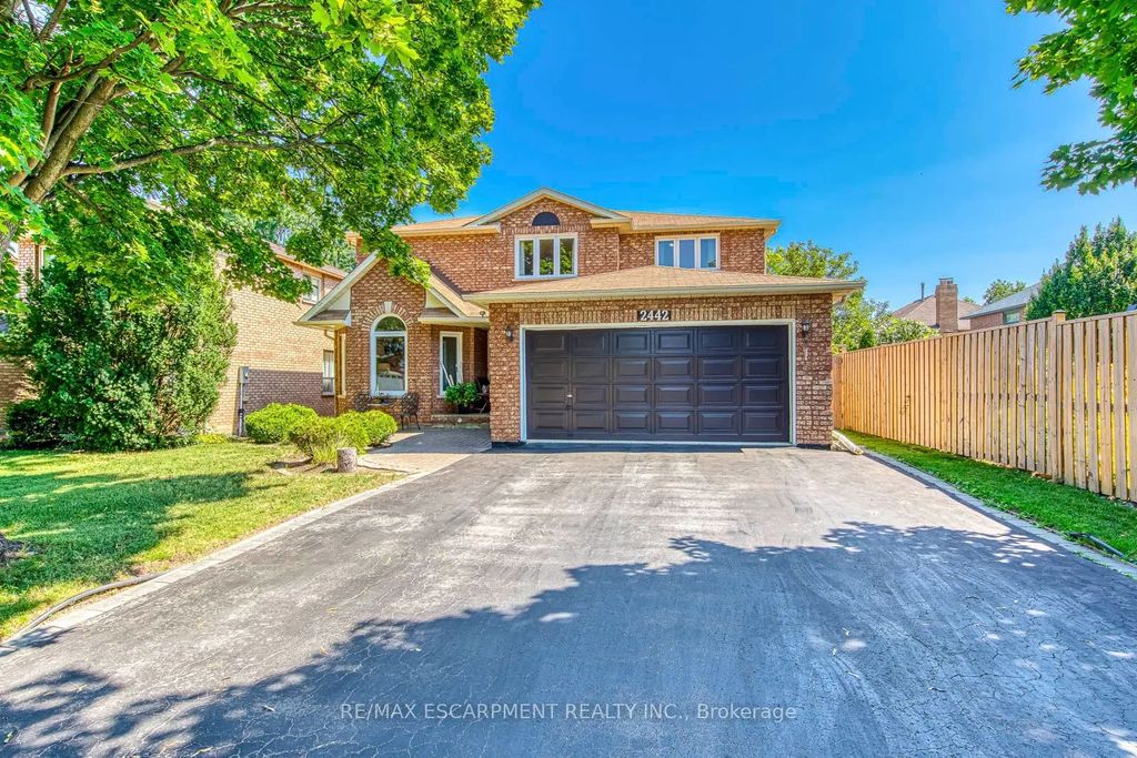 2442 Wynten Way, Oakville