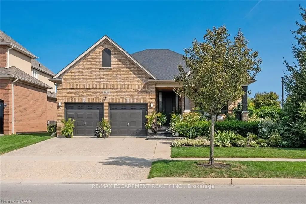 4252 Sarazen Drive, Burlington
