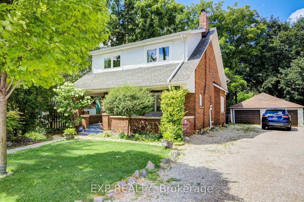 10 King Street Crescent, Toronto W04