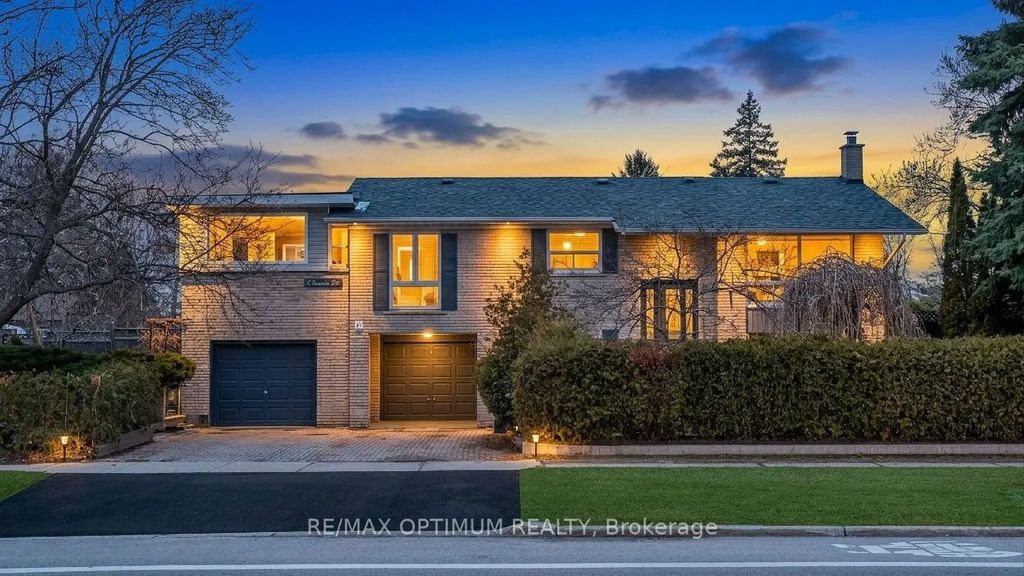 1 Dundee Drive, Toronto W05