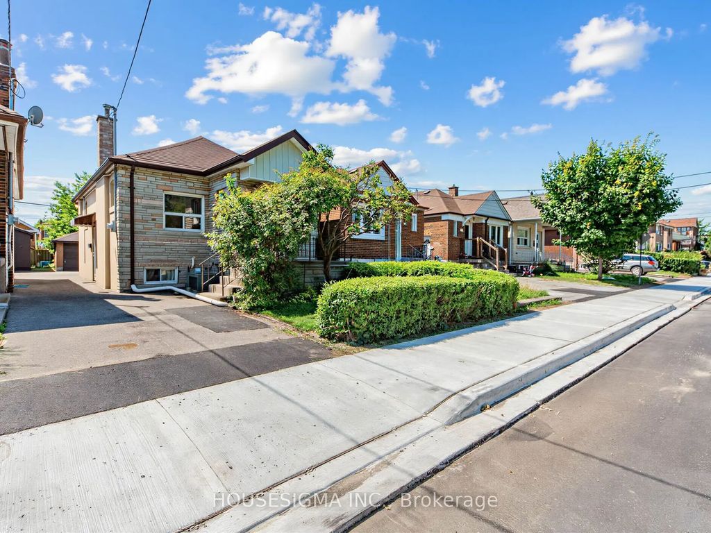 491 Hopewell Avenue, Toronto W04