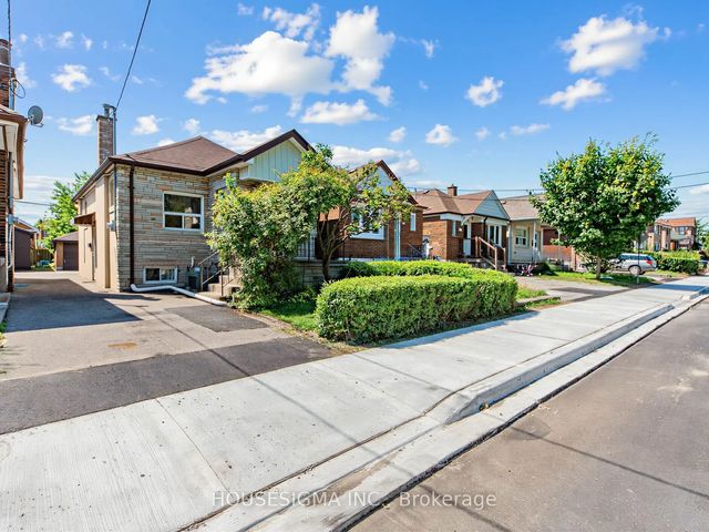 491 Hopewell Avenue, Toronto W04