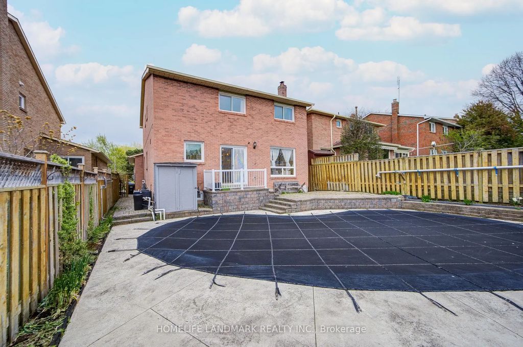 2105 Folkway Drive, Mississauga