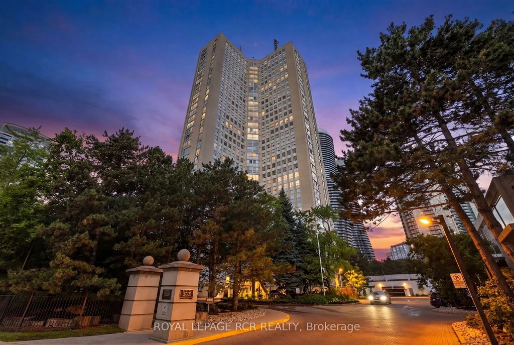 3650 Kaneff Crescent 303, Mississauga