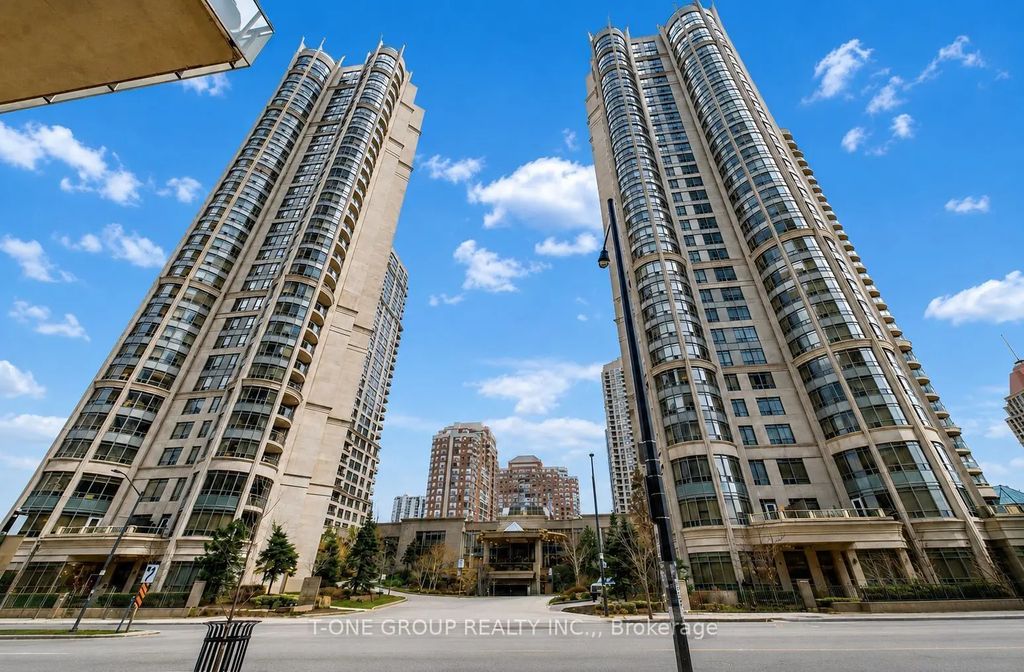 3888 Duke Of York Boulevard 2823, Mississauga