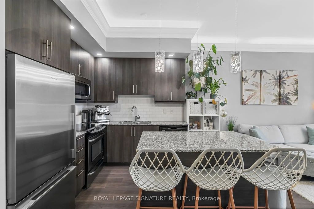 35 Fontenay Court 1203, Toronto W08