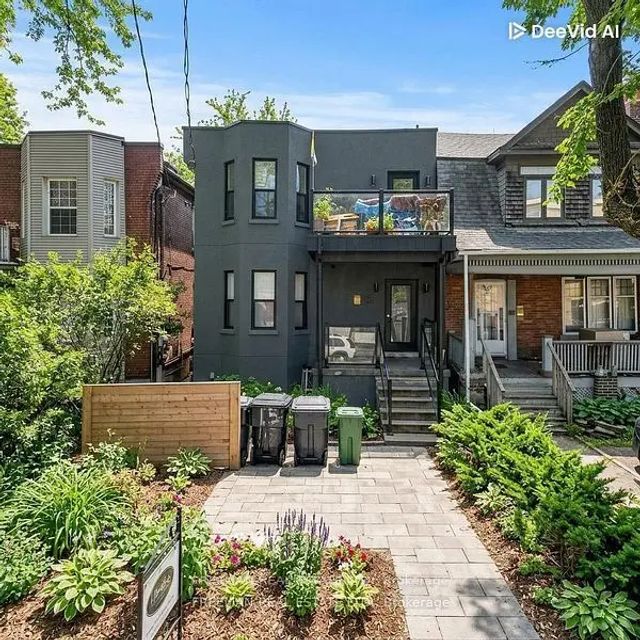 15 Thorburn Avenue B03, Toronto W01