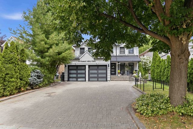 18 Pleasant Valley Place, Brampton