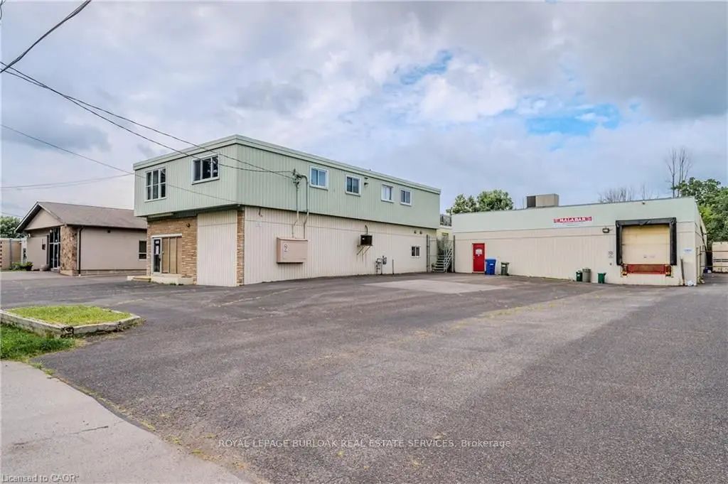 459 Enfield Road, Burlington