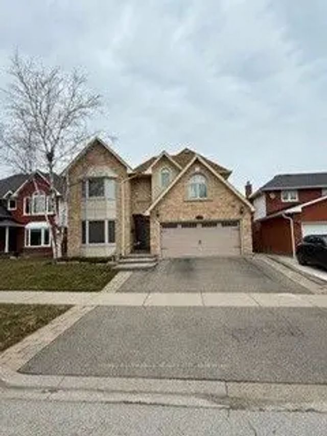 2133 Heidi Avenue, Burlington