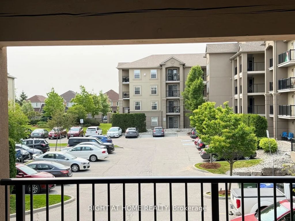 1340 Main Street 206, Milton