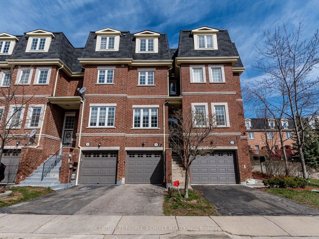 435 Hensall Circle 29, Mississauga