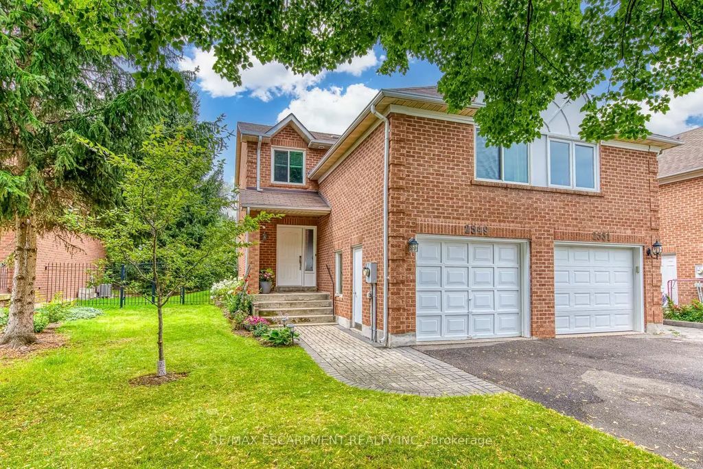 2549 Addingham Crescent, Oakville