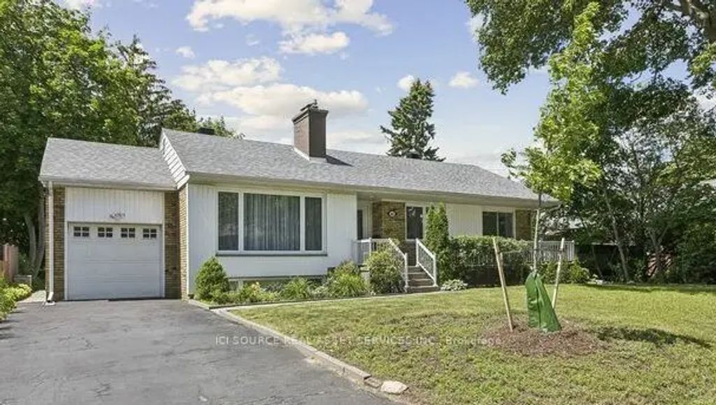 1603 Lincolnshire Boulevard, Mississauga