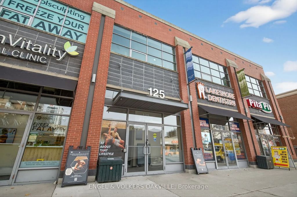 125 Lakeshore Road E 203, Mississauga