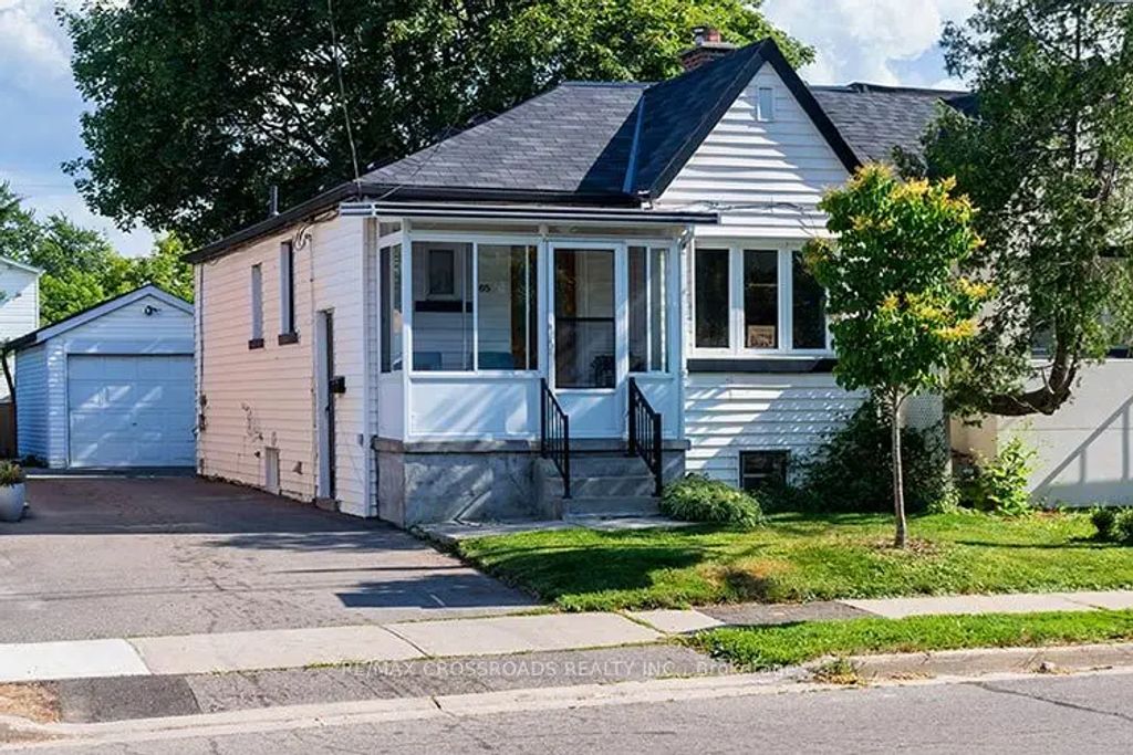 65 Manitoba Street, Toronto W06