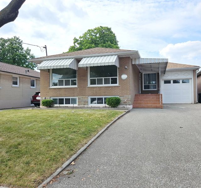 24 Fletcher Place, Toronto W09