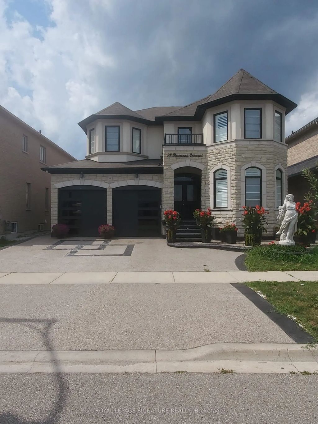 38 Havanna Crescent Basement, Brampton