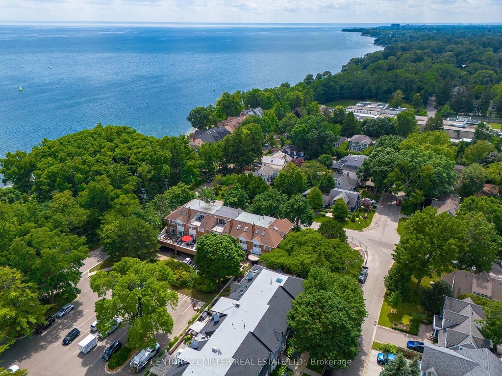 23 Chisholm Street, Oakville