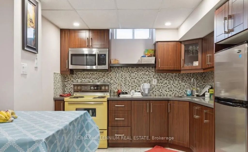 5687 Goldenbrook Drive Basement, Mississauga