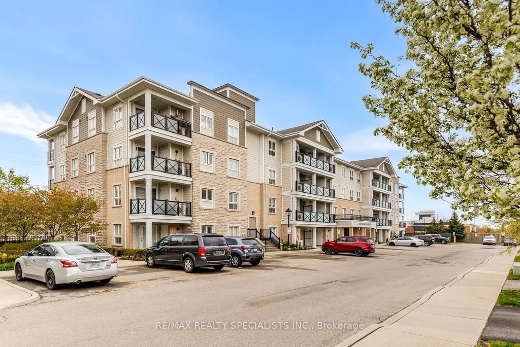 1045 Nadalin Heights 209, Milton
