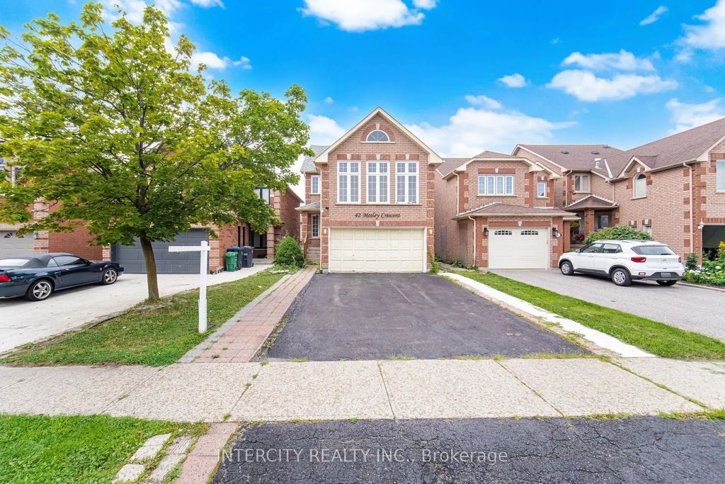 42 Mosley Crescent, Brampton