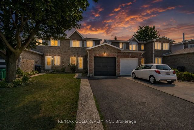 10 Elmstead Court, Brampton