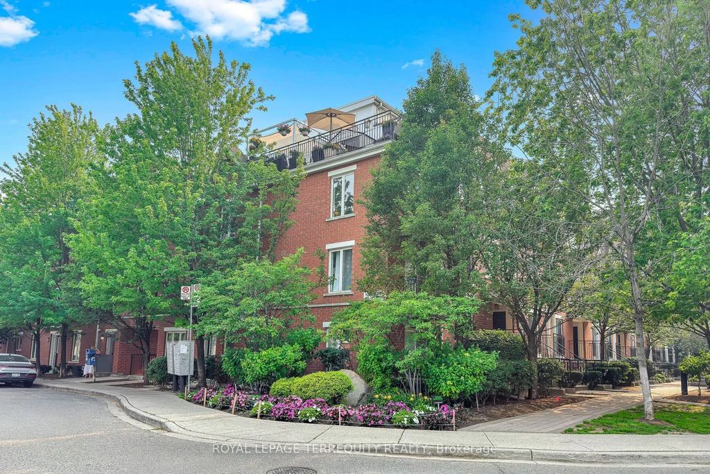 26 Laidlaw Street 1501c, Toronto W01