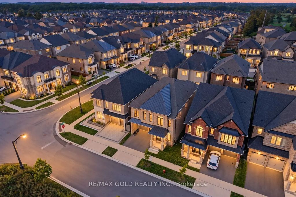 1199 Queens Plate Road E, Oakville