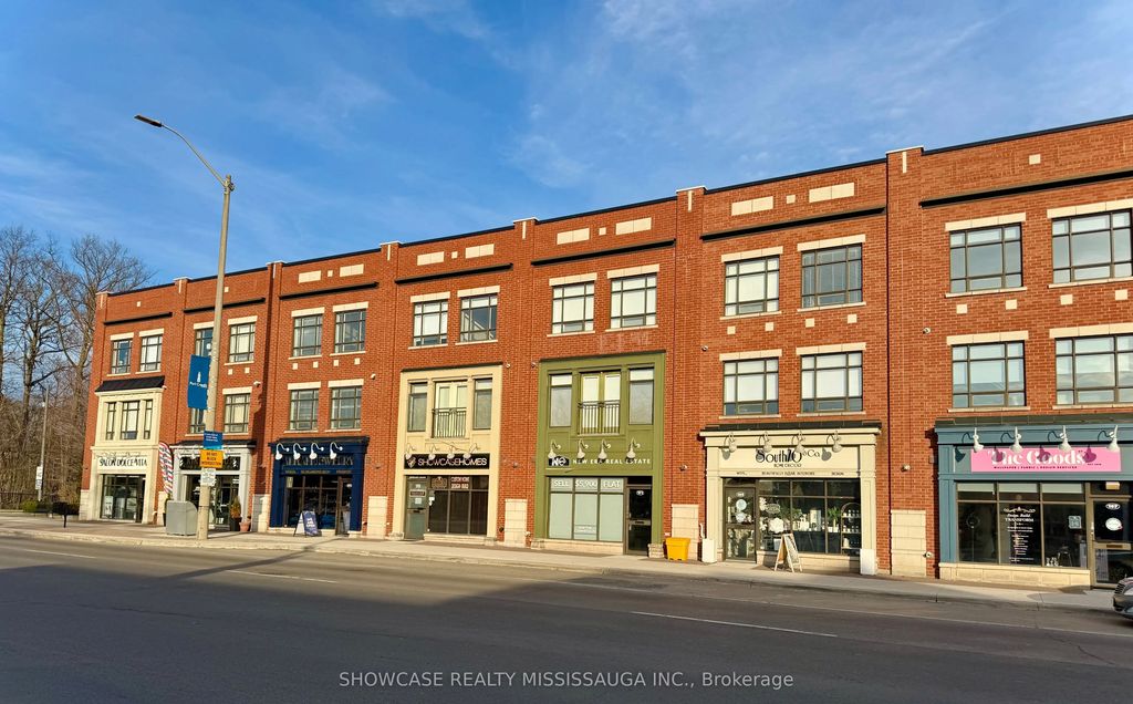 173 Lakeshore Road E, Mississauga