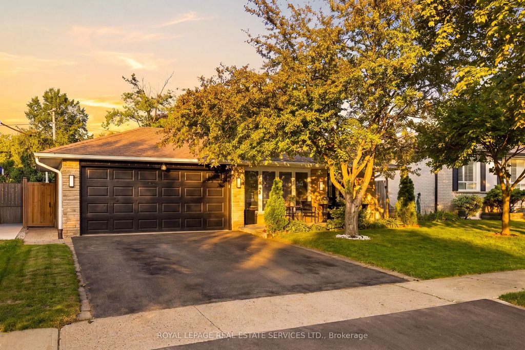 127 Redgrave Drive, Toronto W09