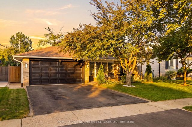 127 Redgrave Drive, Toronto W09