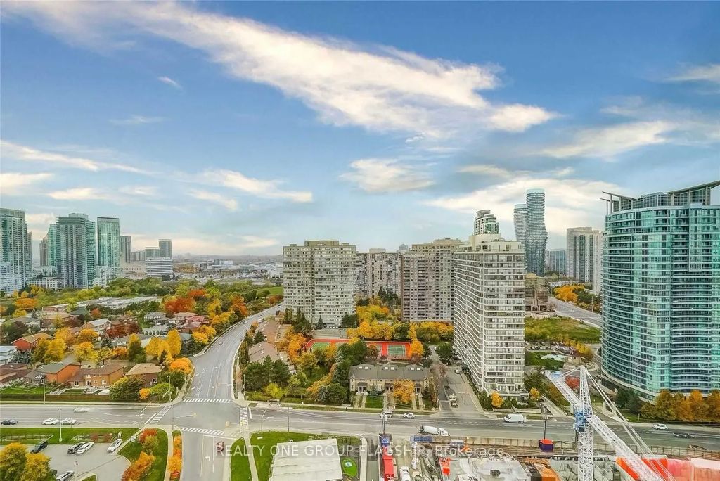 55 Elm Drive 604, Mississauga
