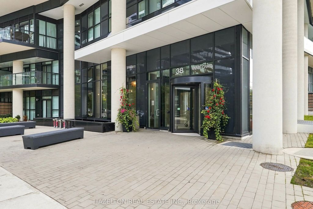 38 Annie Craig Drive 4201, Toronto W06