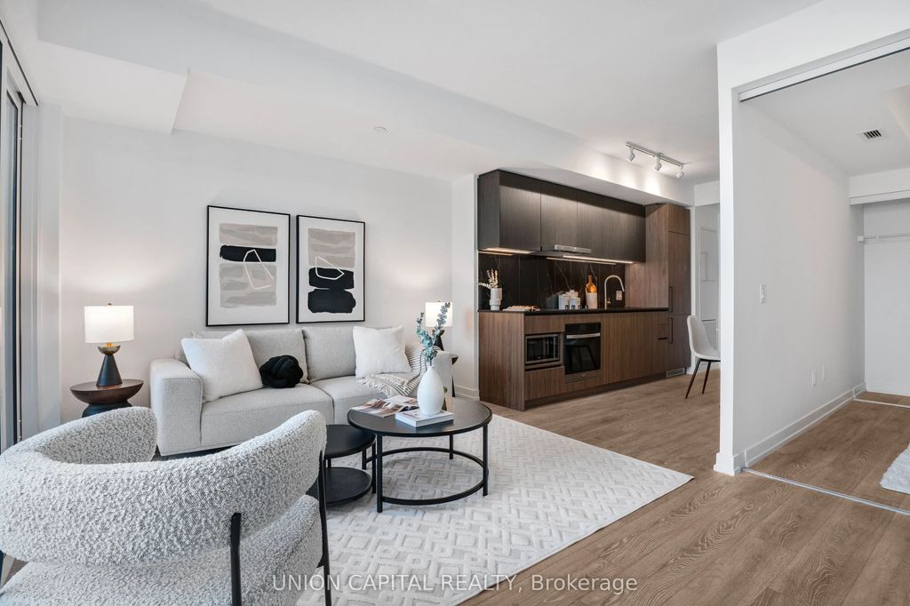 1100 Sheppard Avenue W 835, Toronto W05