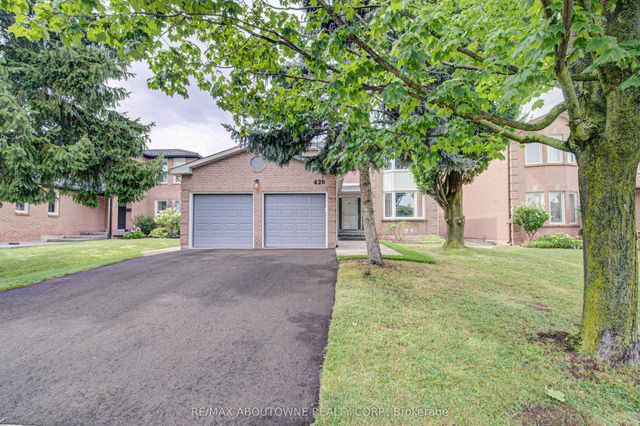 426 Parklane Road, Oakville