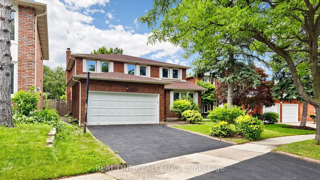 2027 Roy Ivor Crescent, Mississauga