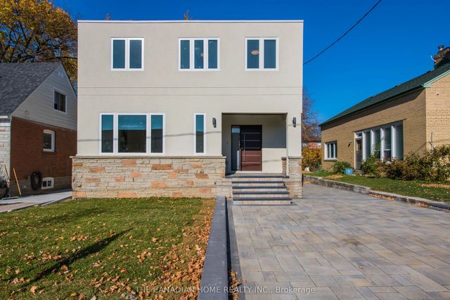 8 Clearview Heights Basement, Toronto W04