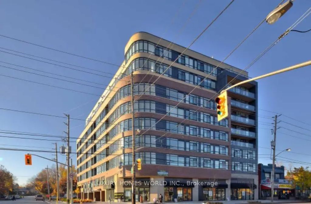 11 Superior Avenue 907, Toronto W06